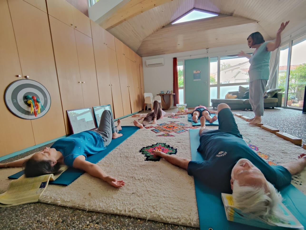 Thérapie manuelle : retrouver fluidité et mouvement Un espace chaleureux dédié aux soins et à la mobilité corporelle